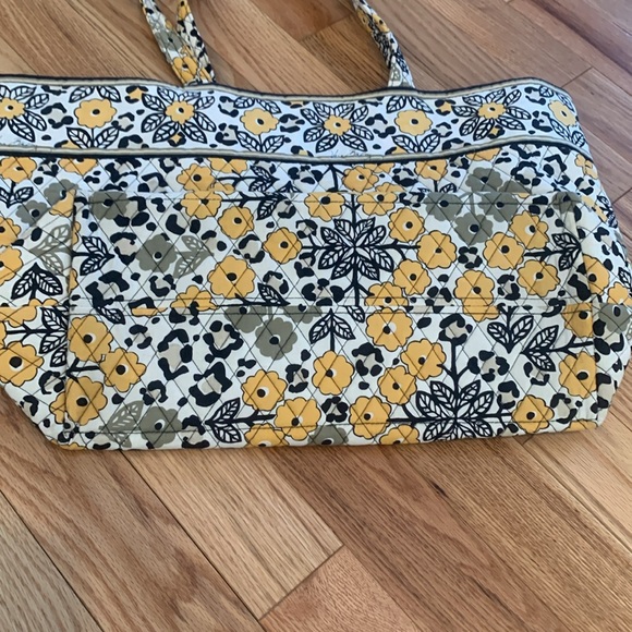 Vera Bradley Large Tote - Picture 10 of 10
